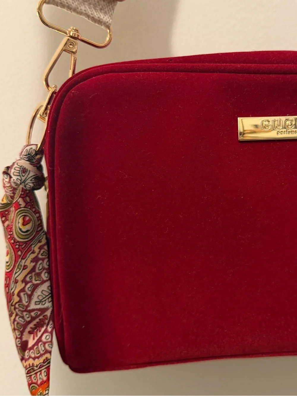 Gucci Red Velvet Beauty Cosmetic Bag GWP VIP item